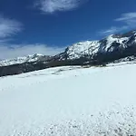 La Colombe A * فيلارد دي لانس